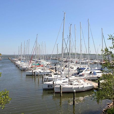 Hafennahe Penthousewohnung Mit Meerblick - Hafenresidenz Lauterbach Fewo 2-7 Exterior foto