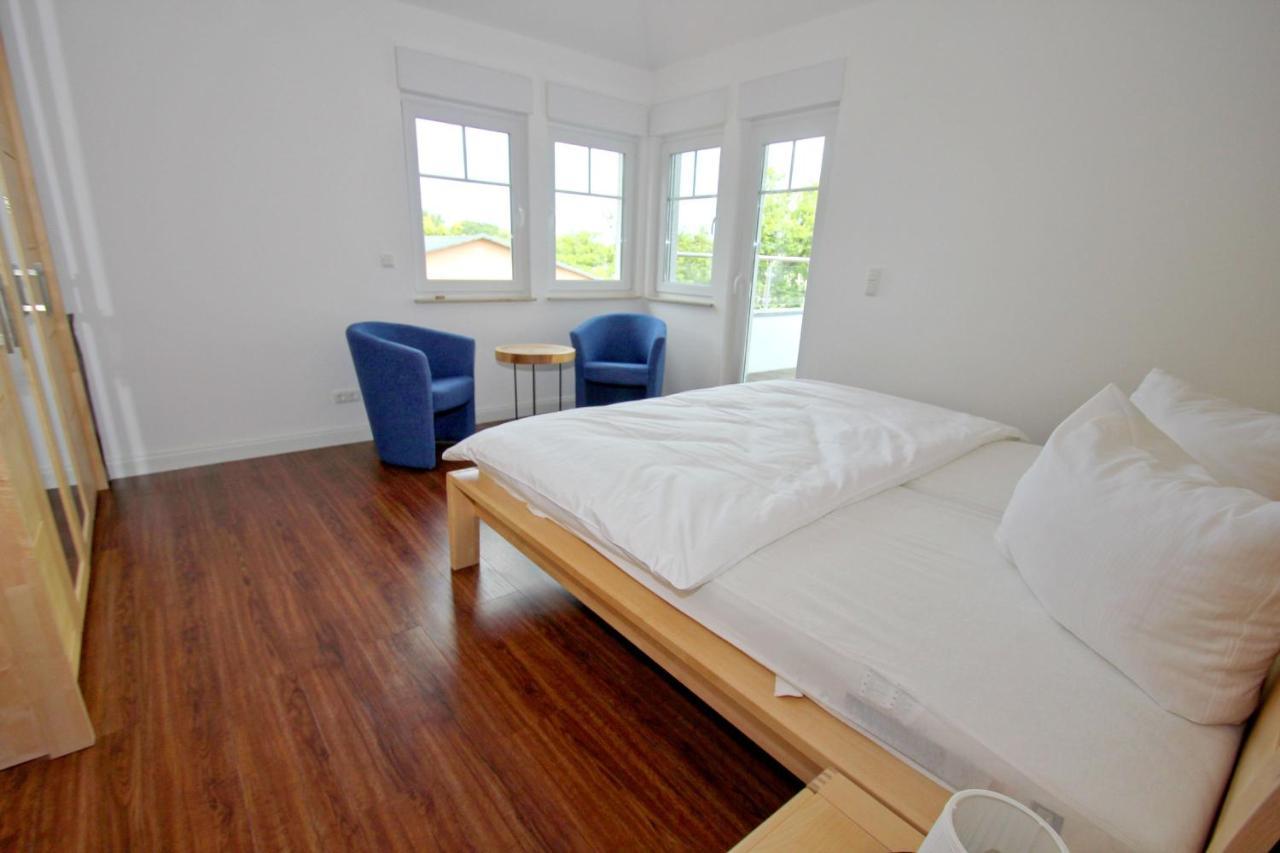 Hafennahe Penthousewohnung Mit Meerblick - Hafenresidenz Lauterbach Fewo 2-7 Exterior foto